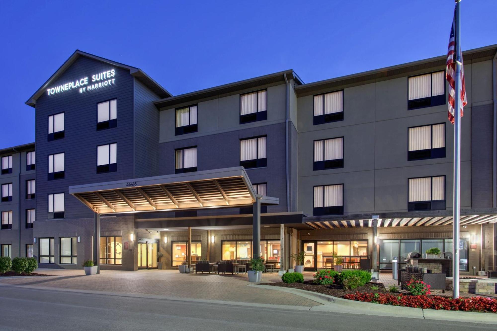 Towneplace Suites By Marriott Detroit Бельвіль Екстер'єр фото