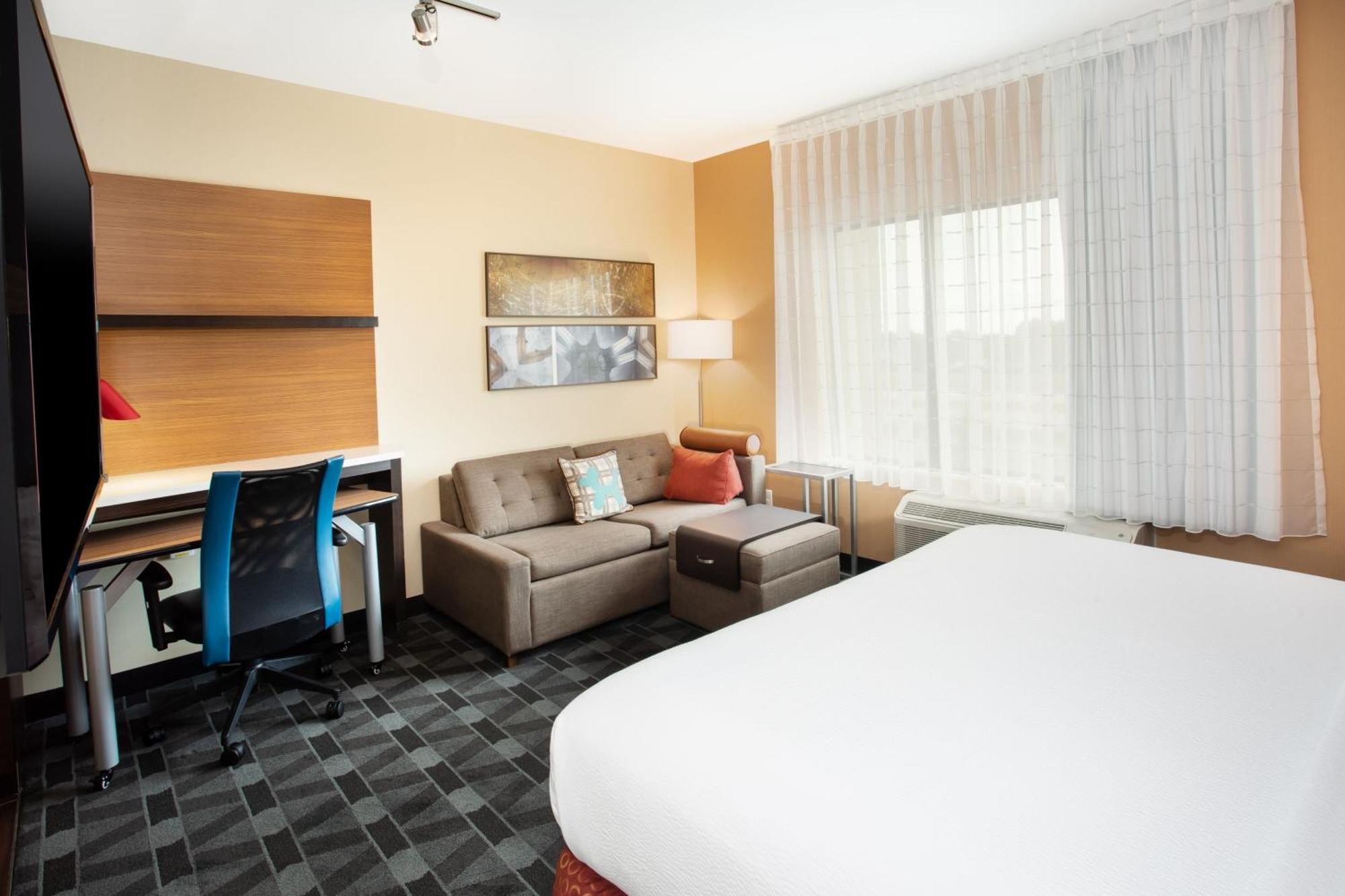 Towneplace Suites By Marriott Detroit Бельвіль Екстер'єр фото