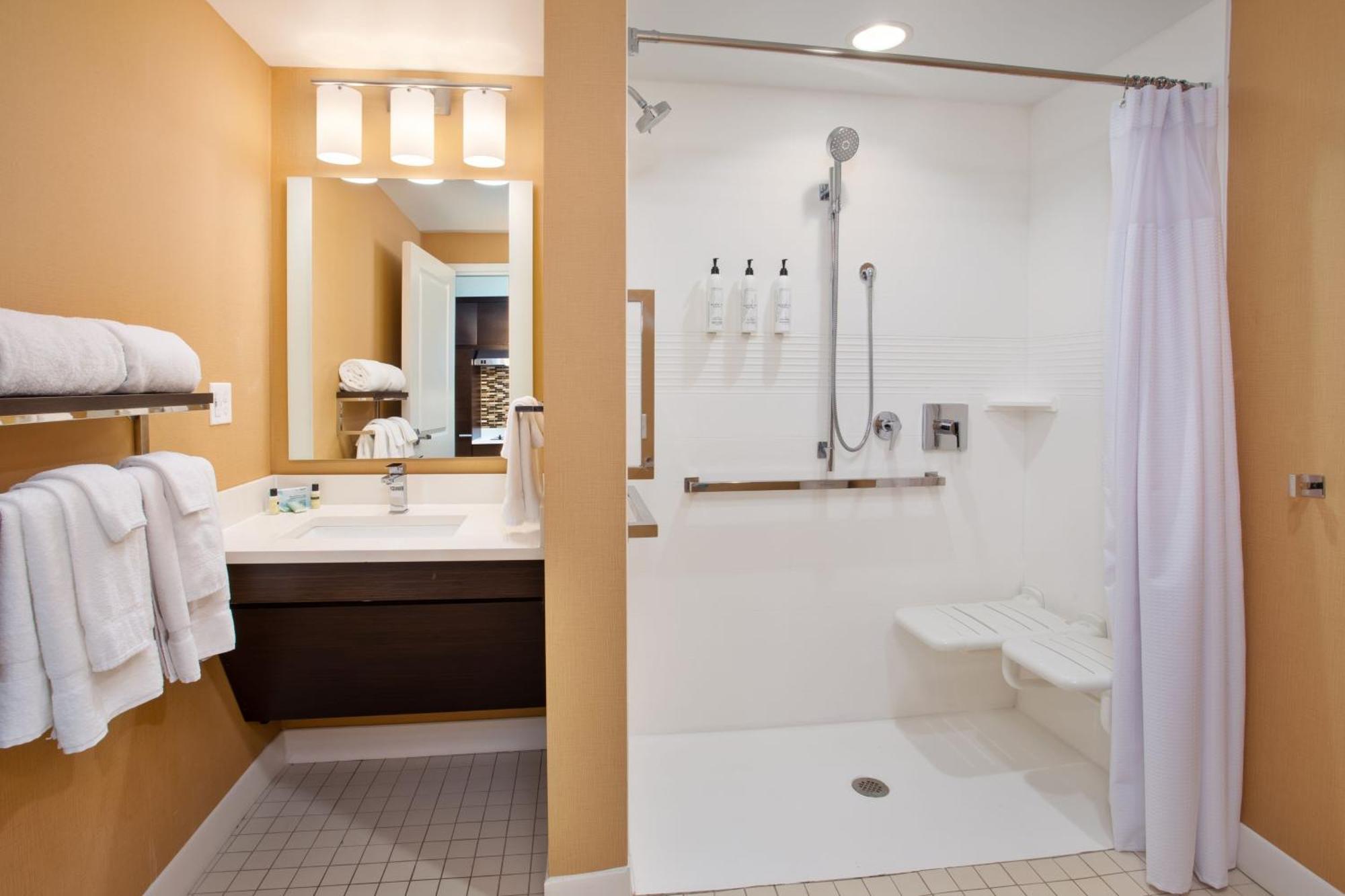 Towneplace Suites By Marriott Detroit Бельвіль Екстер'єр фото