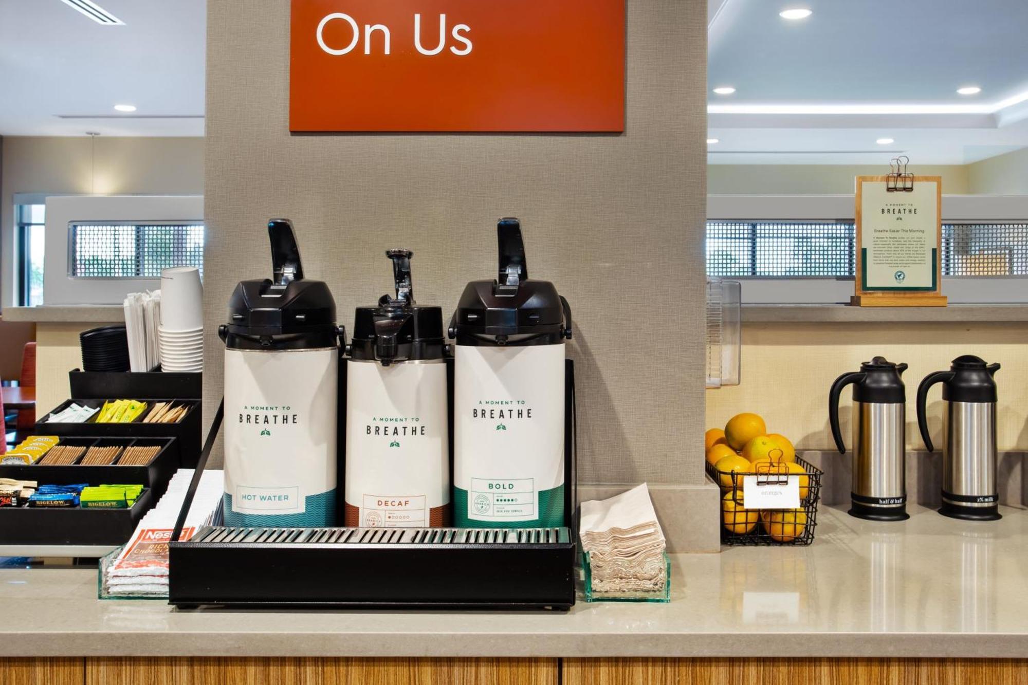 Towneplace Suites By Marriott Detroit Бельвіль Екстер'єр фото